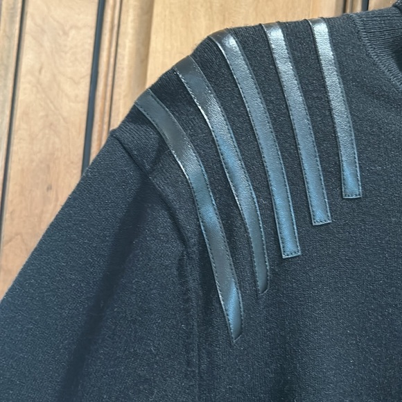 PerSe black long sleeve sweater. Size XL. - Picture 3 of 5